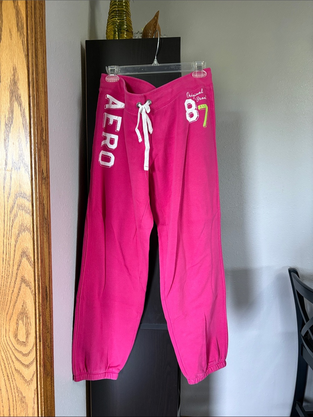 Women’s Size XL Aeropostale Hot Pink Logo Sweatpants